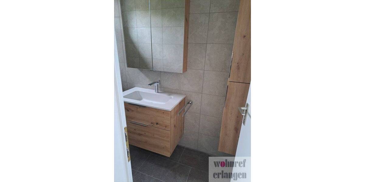 Mehrfamilienhaus, Wohnhaus Erlangen Bruck - 7 Zimmer, 240 m&sup2;, 2.660&euro; | Angebot:26092444