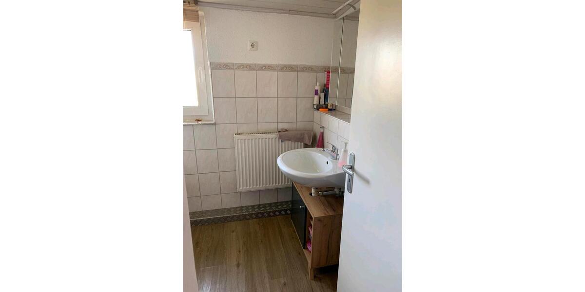 Etagenwohnung Hünfeld - 4 Zimmer, 95 m&sup2;, 650&euro; | Angebot:26167047