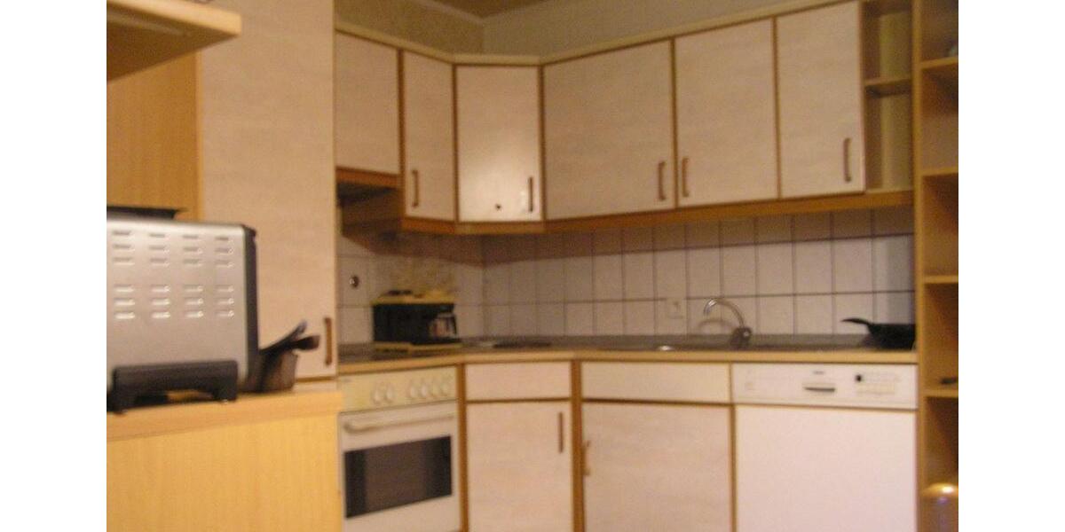 2 Zimmer für WEIBLICHE Mieterinnen in Frauen-WG frei 2 zimmer