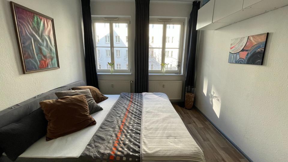 2 Zi.-Whg Friedrichshain Zwischenmiete 26.09. – 12.10.