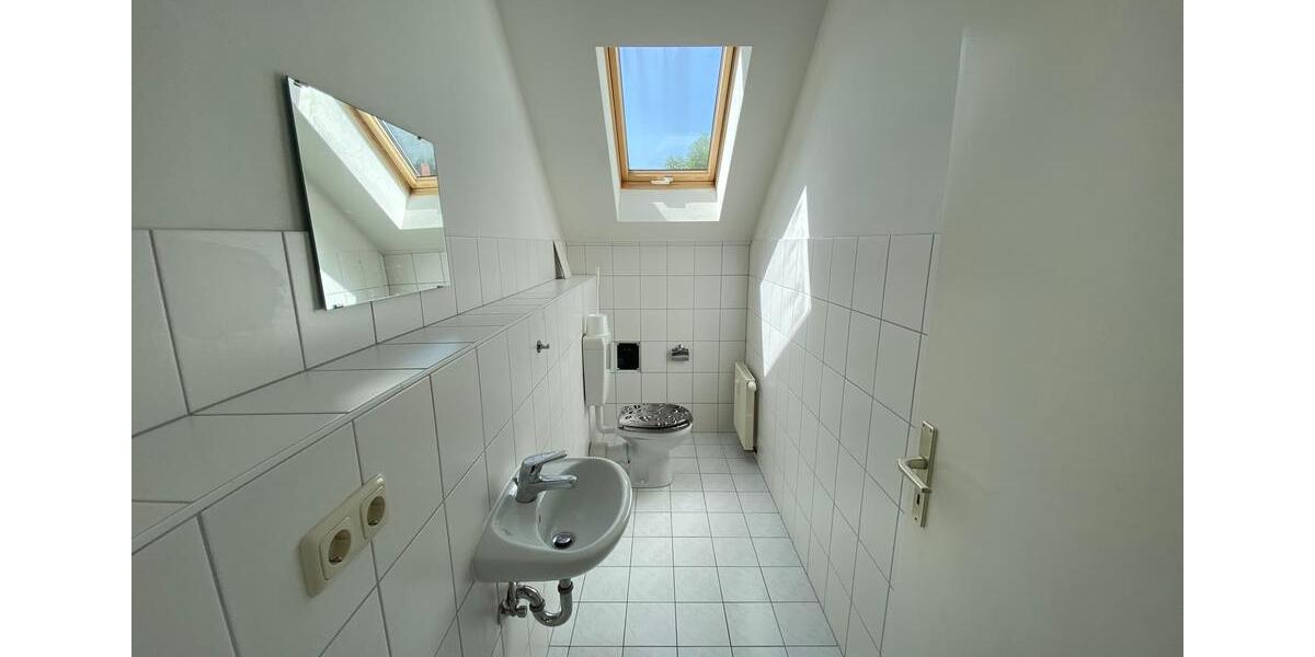 Dachgeschoßwohnung Greiz - 4 Zimmer, 152 m&sup2;, 836&euro; | Angebot:26462524