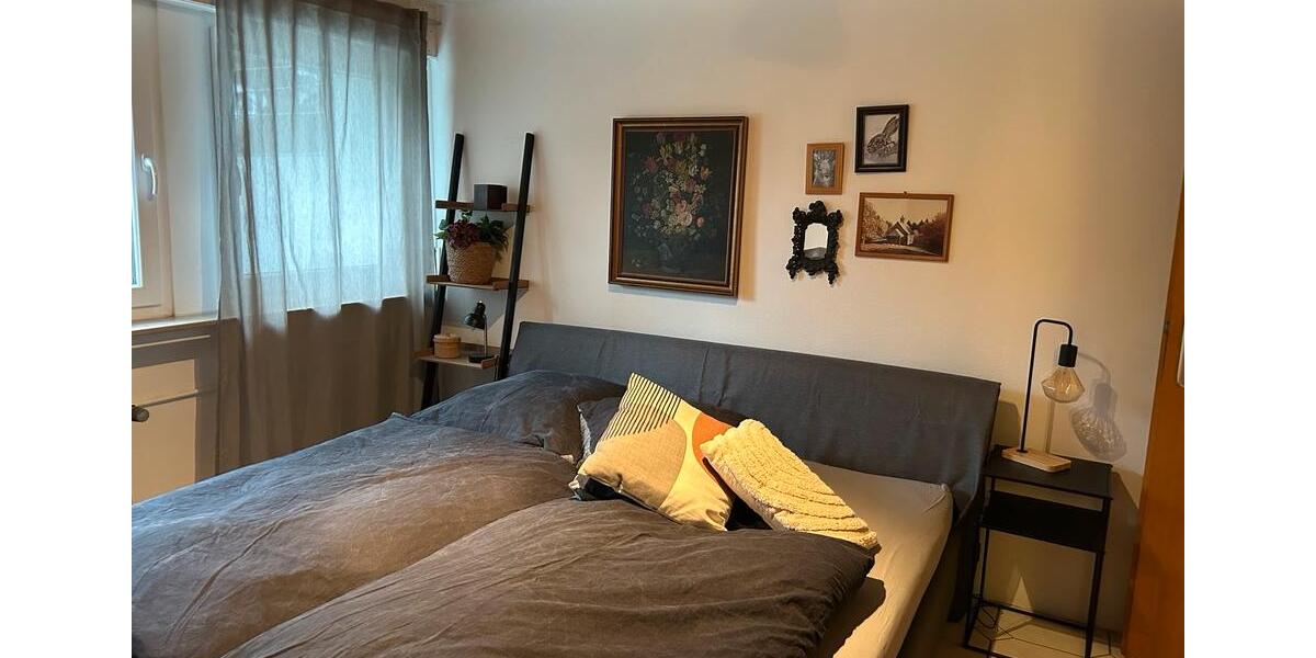 Wohnen auf Zeit Wermelskirchen - 3 Zimmer, 100 m&sup2;, 90&euro; | Angebot:19039093