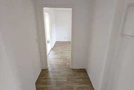 Wohnung zum Mieten in Altenburg 370 € 63.79 m²