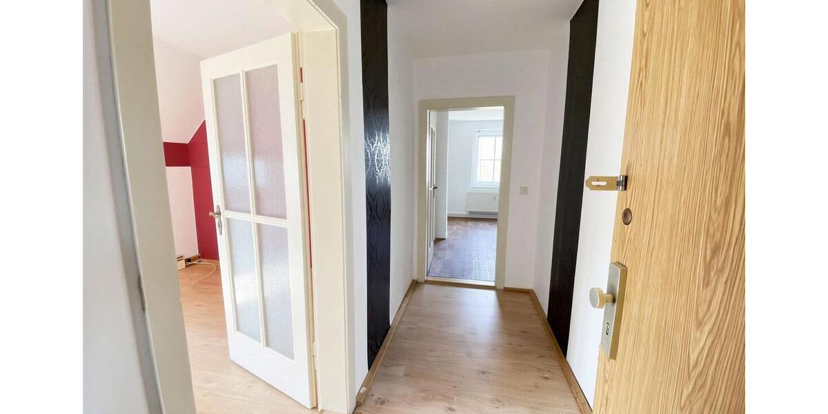 Etagenwohnung Forst (Lausitz) - 2 Zimmer, 50 m&sup2;, 243&euro; | Angebot:26279796