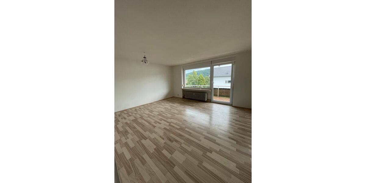 Etagenwohnung Sulzbach an der Murr - 3 Zimmer, 80 m&sup2;, 900&euro; | Angebot:24443169