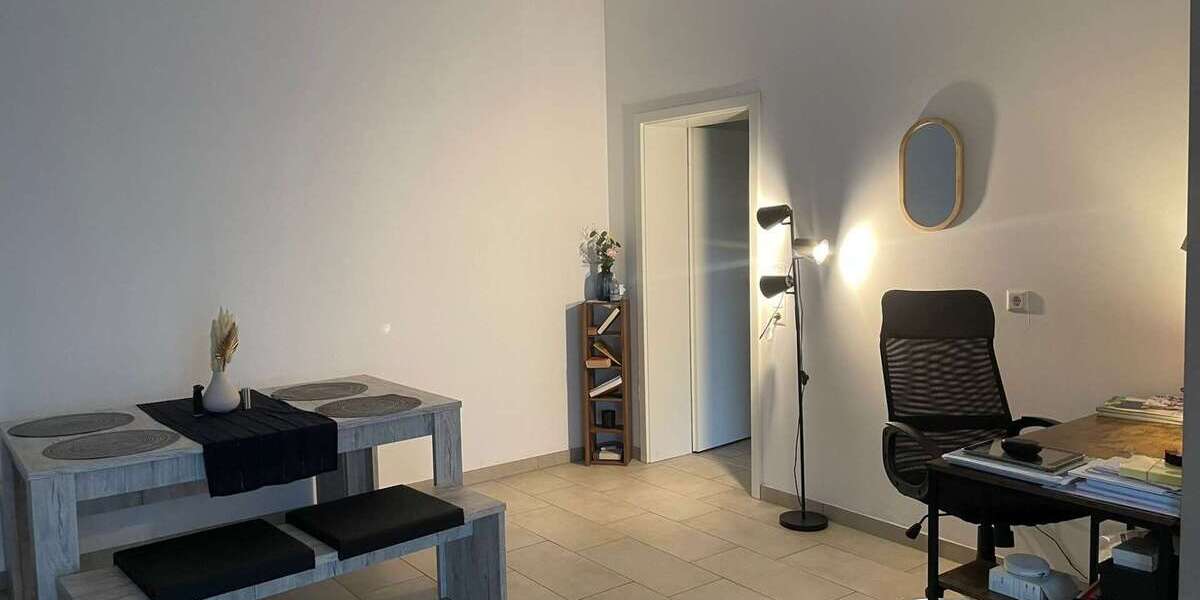 Etagenwohnung Hennef Uckerath - 2 Zimmer, 65 m&sup2;, 810&euro; | Angebot:26996527