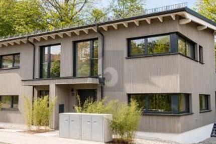 MODERN, MEHRERE TERRASSEN UND BLICK INS GRÜNE - Haus Starnberg | Angebot:26838268