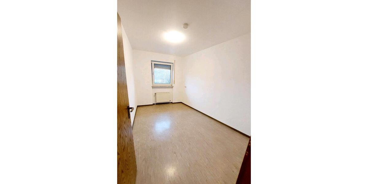 Etagenwohnung Kirn - 1 Zimmer, 75 m&sup2;, 720&euro; | Angebot:25636621