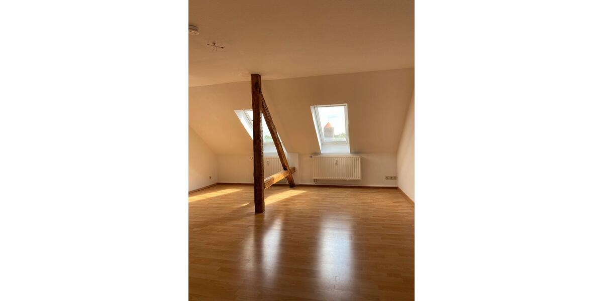 Dachgeschoßwohnung Freiberg - 2.5 Zimmer, 48 m&sup2;, 380&euro; | Angebot:26312733