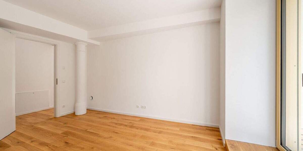 Etagenwohnung München Neuhausen-Nymphenburg - 4 Zimmer, 126 m&sup2;, 3.450&euro; | Angebot:24760883