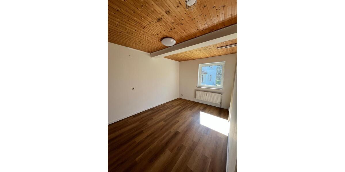Erdgeschoßwohnung Malente - 3 Zimmer, 100 m&sup2;, 850&euro; | Angebot:26069144