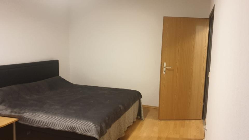 Etagenwohnung Altenburg - 1 Zimmer, 30 m&sup2;, 270&euro; | Angebot:23792760