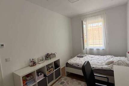 Wohnung zum Mieten in Frankfurt am Main 600 € 14 m²