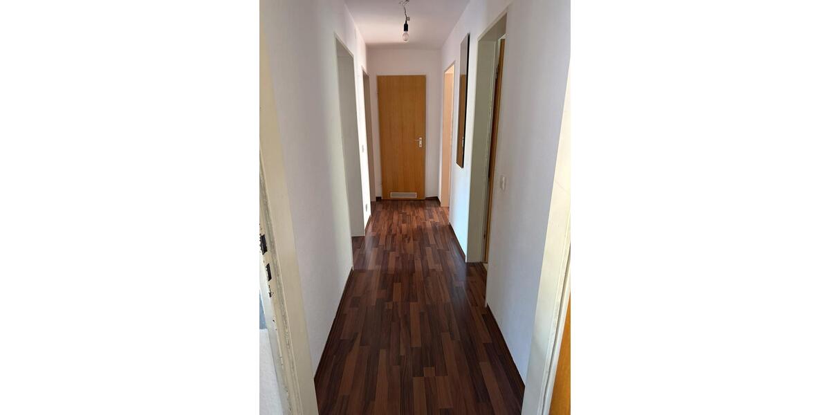 Erdgeschoßwohnung Heubach - 4.5 Zimmer, 104 m&sup2;, 1.050&euro; | Angebot:26692436