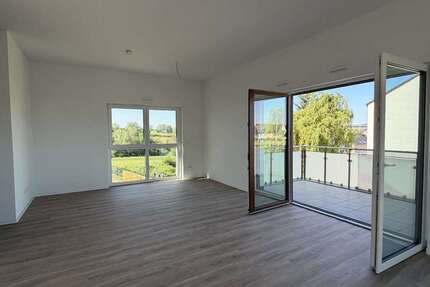 Wohnung Hadamar - 2 Zimmer, 81 m&sup2;, 925&euro; | Angebot:27333694