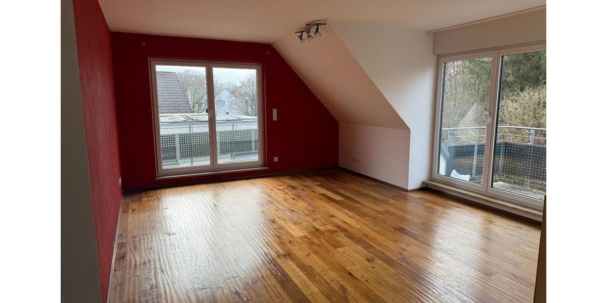 Zentrale 3-Zimmer DG-Wohnung mit 2 Balkonen in 85276 Pfaffenhofen 3 zimmer