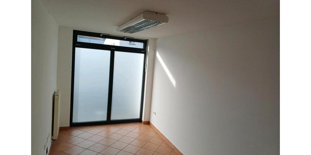 Gewerbeobjekt Finnentrop - 450&euro; | Angebot:24751343