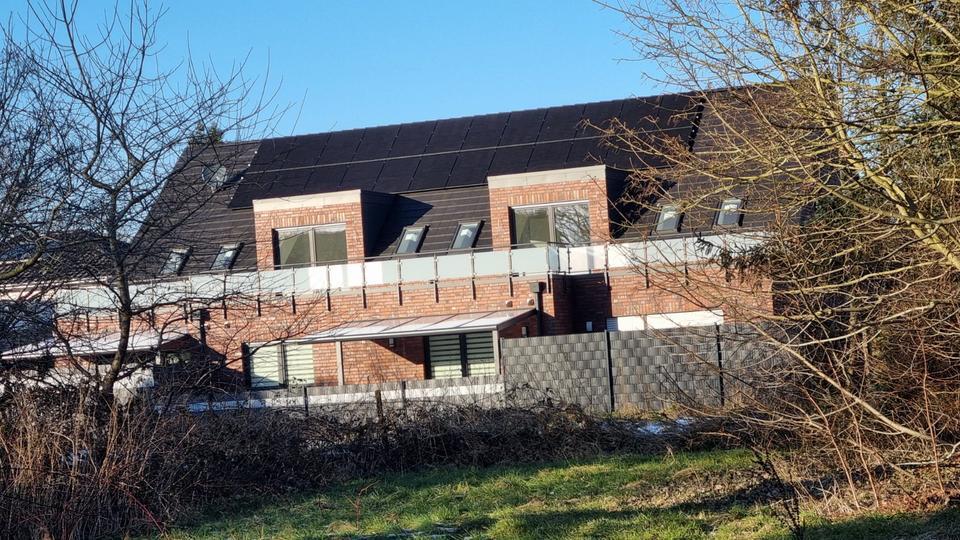 helle freundliche Dachgeschoßwohnung mit Terrasse