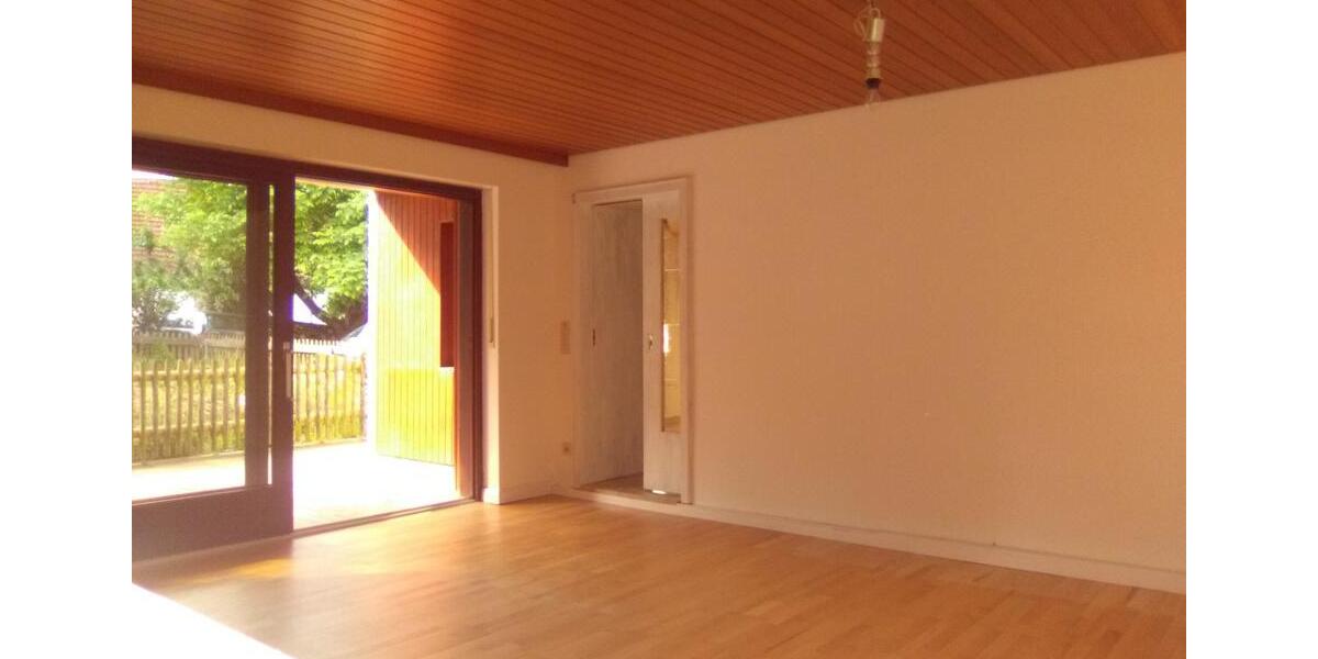 Erdgeschoßwohnung Kirchberg - 3 Zimmer, 100 m&sup2;, 875&euro; | Angebot:26288317