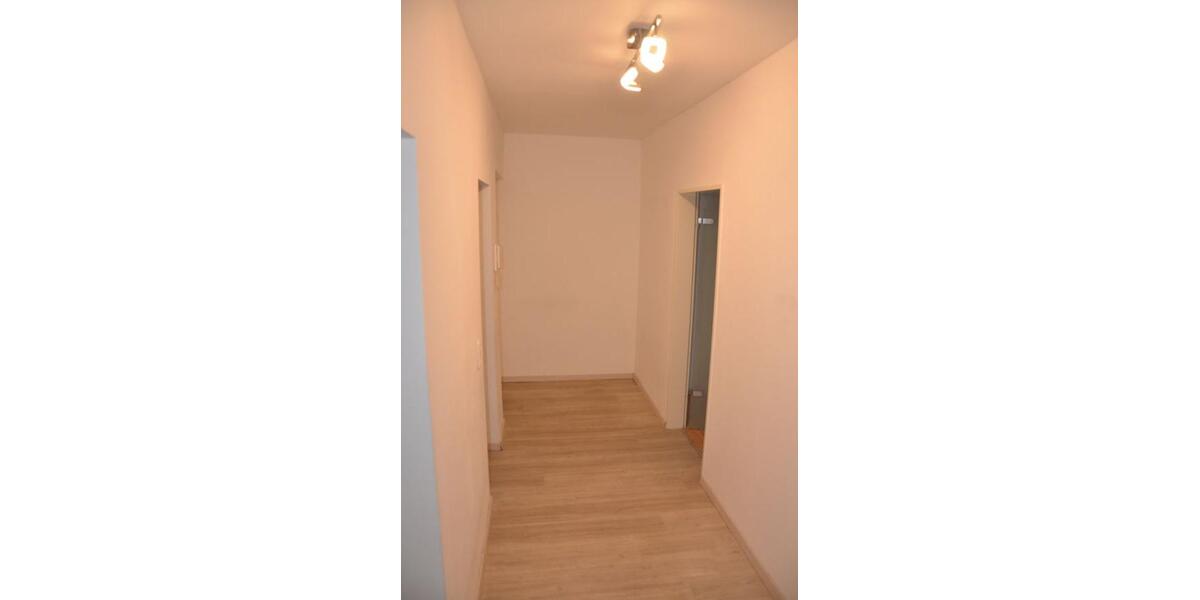 Helle 2,5 Zi-Komfortwohnung in ruhiger Lage, großer Sonnenbalkon, nahe Innenstadt - Etagenwohnung Bochum Innenstadt | Angebot:27567596