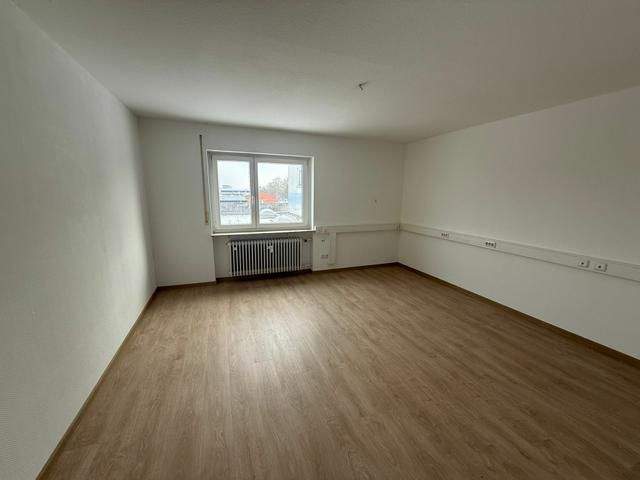 Großzügige 4,5 Zimmer-Penthouse-Wohnung mit zwei Terrassen 4 zimmer