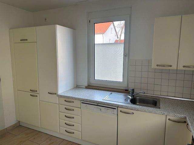 Doppelhaushälfte Weiden Rehbühl - 6 Zimmer, 136 m&sup2;, 1.350&euro; | Angebot:25107451