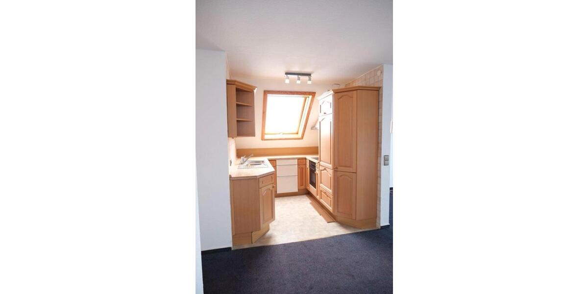 Dachgeschoßwohnung Schlaitdorf - 2 Zimmer, 59 m&sup2;, 1.000&euro; | Angebot:25945544