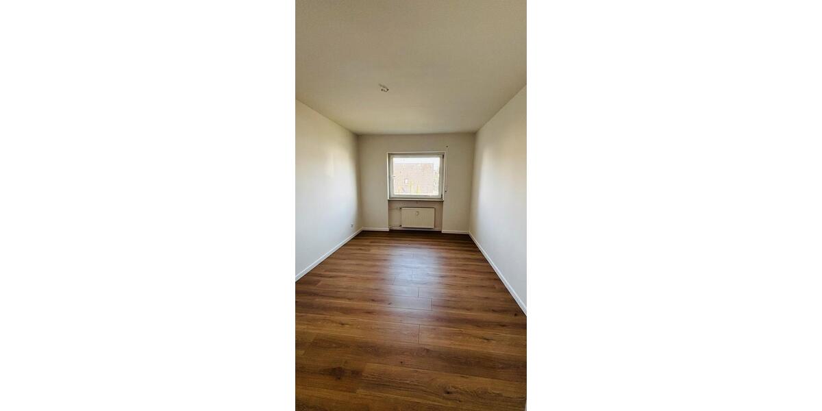 Etagenwohnung Groß-Gerau Gerau - 3 Zimmer, 93 m&sup2;, 1.190&euro; | Angebot:25995697