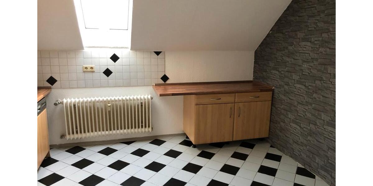 Dachgeschoßwohnung Uffenheim - 3 Zimmer, 120 m&sup2;, 950&euro; | Angebot:26553411