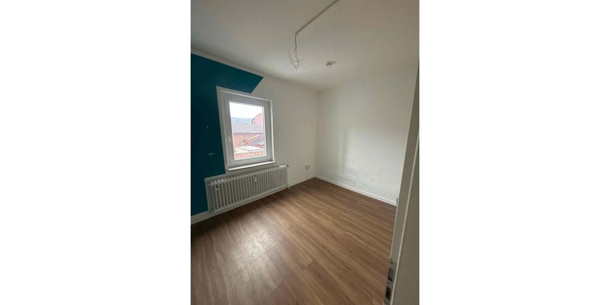 Etagenwohnung Bevern - 3 Zimmer, 78 m&sup2;, 490&euro; | Angebot:26645678