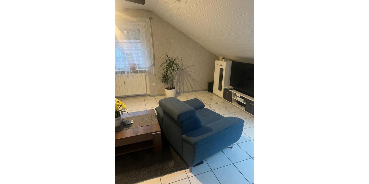 Dachgeschoßwohnung Remchingen - 3 Zimmer, 90 m&sup2;, 700&euro; | Angebot:24876904