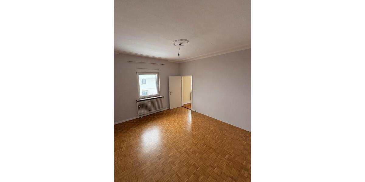 Etagenwohnung Wehretal - 2 Zimmer, 100 m&sup2;, 750&euro; | Angebot:24787101