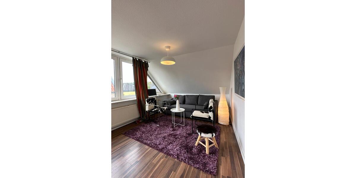 Dachgeschoßwohnung Altenholz - 2 Zimmer, 60 m&sup2;, 1.200&euro; | Angebot:25655051