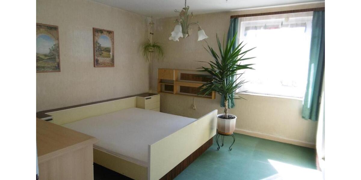 Dachgeschoßwohnung Herleshausen - 3 Zimmer, 399&euro; | Angebot:23360468