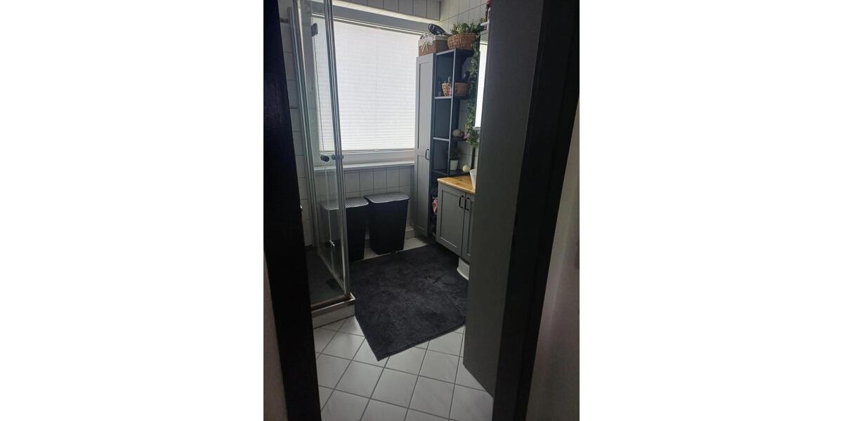 Etagenwohnung Kassel Niederzwehren - 4 Zimmer, 84 m&sup2;, 900&euro; | Angebot:26563546
