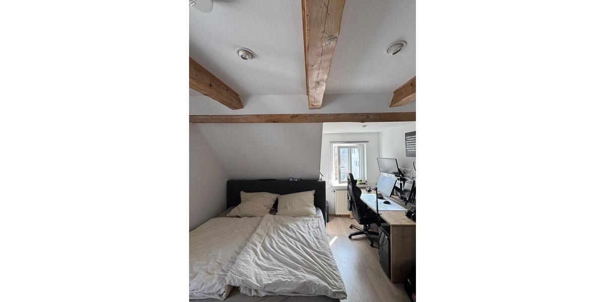 Dachgeschoßwohnung Markt Indersdorf - 4 Zimmer, 130 m&sup2;, 2.150&euro; | Angebot:25881481