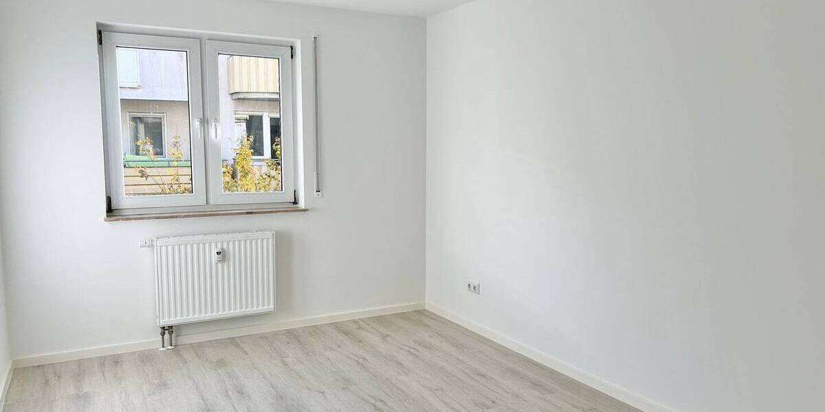Etagenwohnung Fürth Nordstadt - 2 Zimmer, 75 m&sup2;, 769&euro; | Angebot:23939590