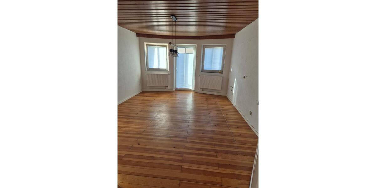 Erdgeschoßwohnung Tittmoning - 3 Zimmer, 77 m&sup2;, 800&euro; | Angebot:26278931