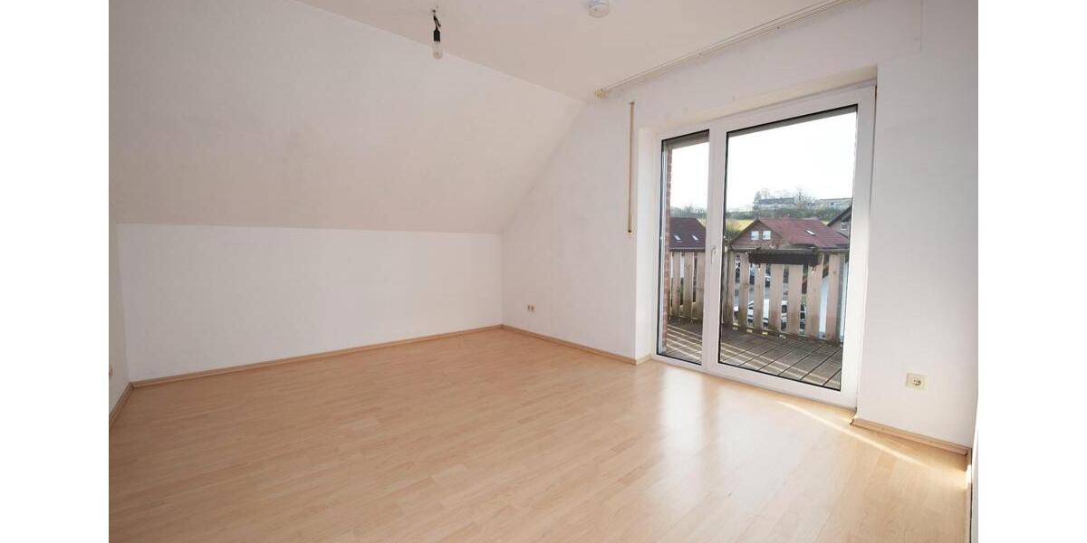 Dachgeschoßwohnung Lügde - 2 Zimmer, 47 m&sup2;, 315&euro; | Angebot:26681773