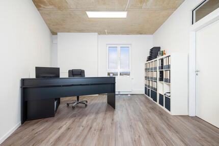 NEUBAU - PROVISIONSFREI | Modernes Büro mit erstklassiger Anbindung in bester Lage von Neusäß zimmer