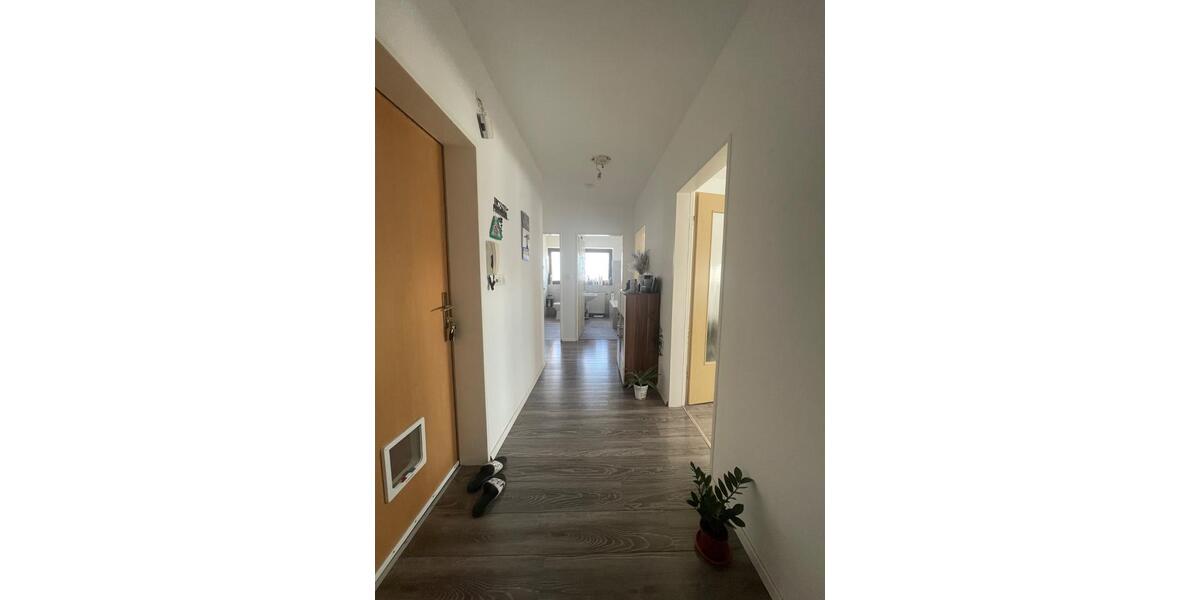 Dachgeschoßwohnung Leutershausen - 3.5 Zimmer, 85 m&sup2;, 700&euro; | Angebot:26019918