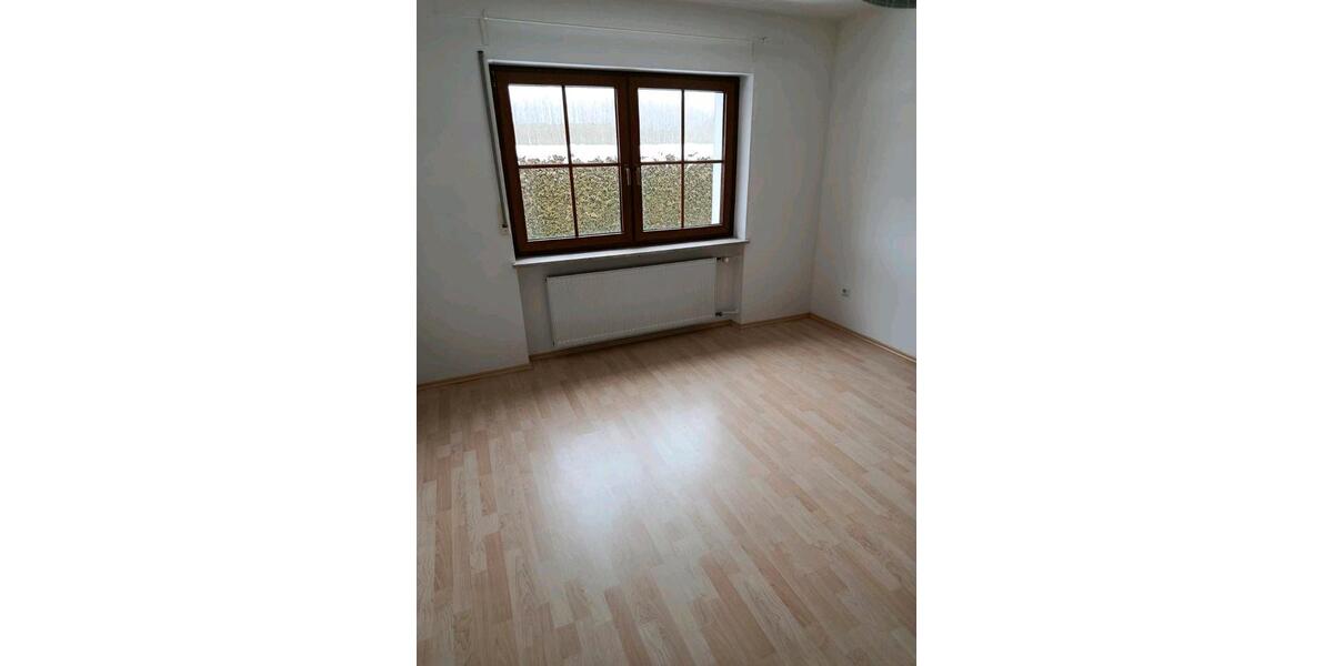 Erdgeschoßwohnung Gräfenberg - 4 Zimmer, 100 m&sup2;, 800&euro; | Angebot:26050483