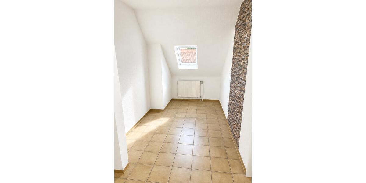 Dachgeschoßwohnung Großenkneten - 3 Zimmer, 65 m&sup2;, 695&euro; | Angebot:26545474