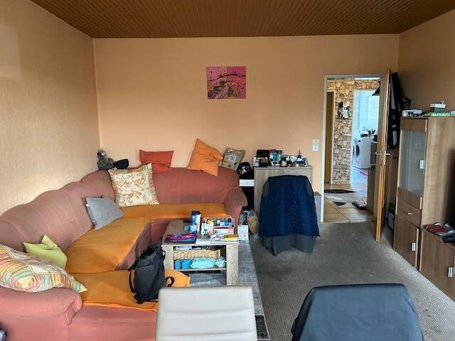 Renovierte DreiZimmerwohnung im Erdgeschoss - Stellplatz - Balkon