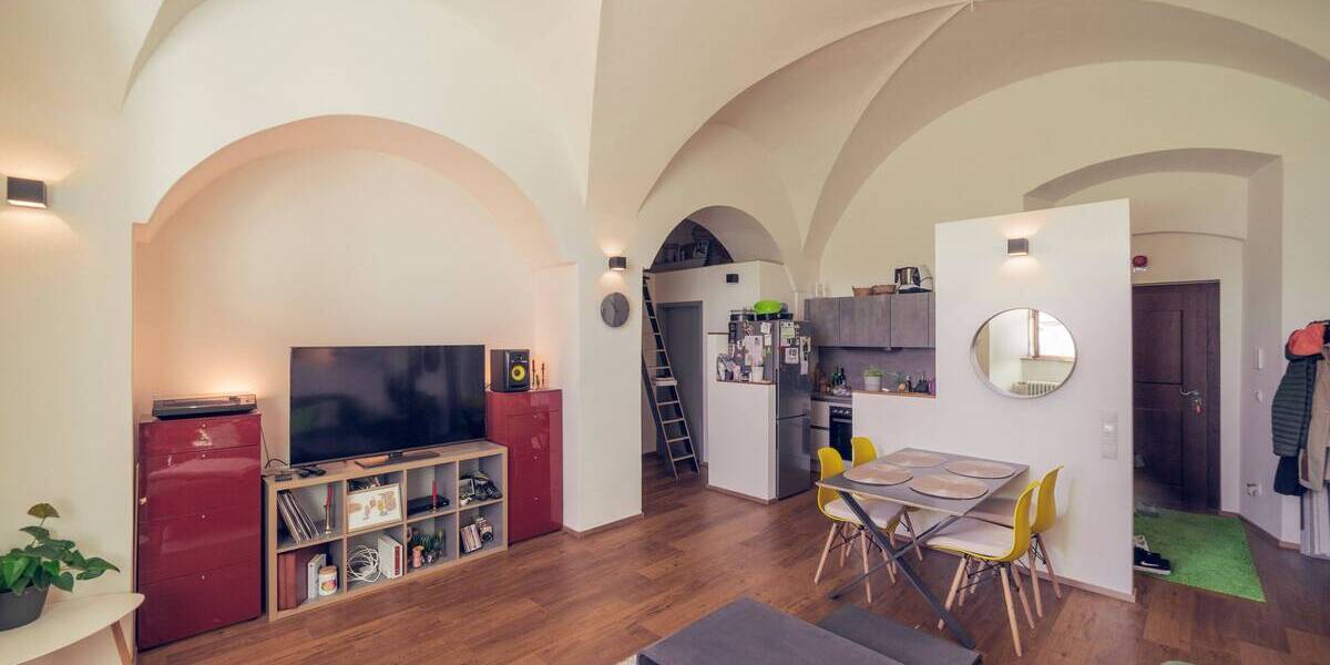 Etagenwohnung Amberg - 2 Zimmer, 70 m&sup2;, 850&euro; | Angebot:25665005