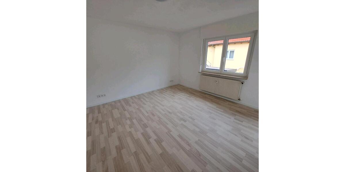 Etagenwohnung Waldaschaff - 3.5 Zimmer, 850&euro; | Angebot:22107893