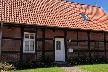 Haus Rohrsen - 4 Zimmer, 95 m&sup2;, 900&euro; | Angebot:25334364