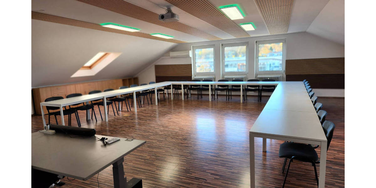 Gewerbeobjekt Regensburg Großprüfening-Dechbetten-Königswiesen - 560&euro; | Angebot:25695692