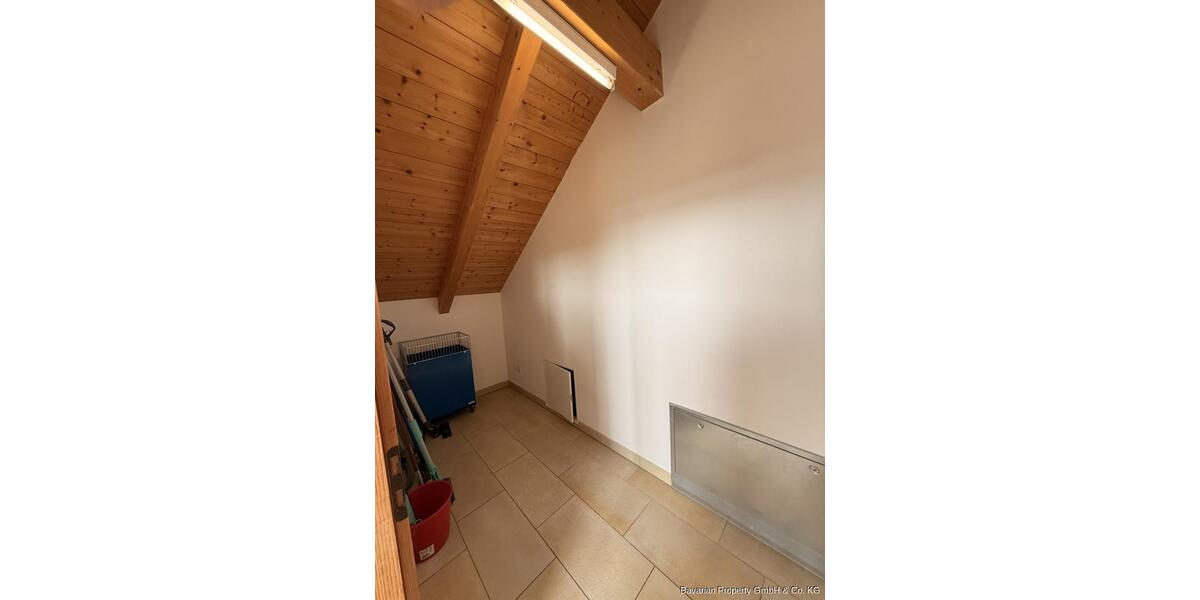 Etagenwohnung Geiselhöring - 4.5 Zimmer, 134 m&sup2;, 950&euro; | Angebot:26637696