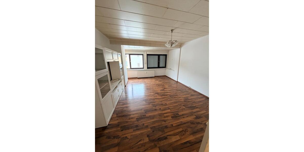 Erdgeschoßwohnung Eppstein - 4 Zimmer, 85 m&sup2;, 1.100&euro; | Angebot:25245088